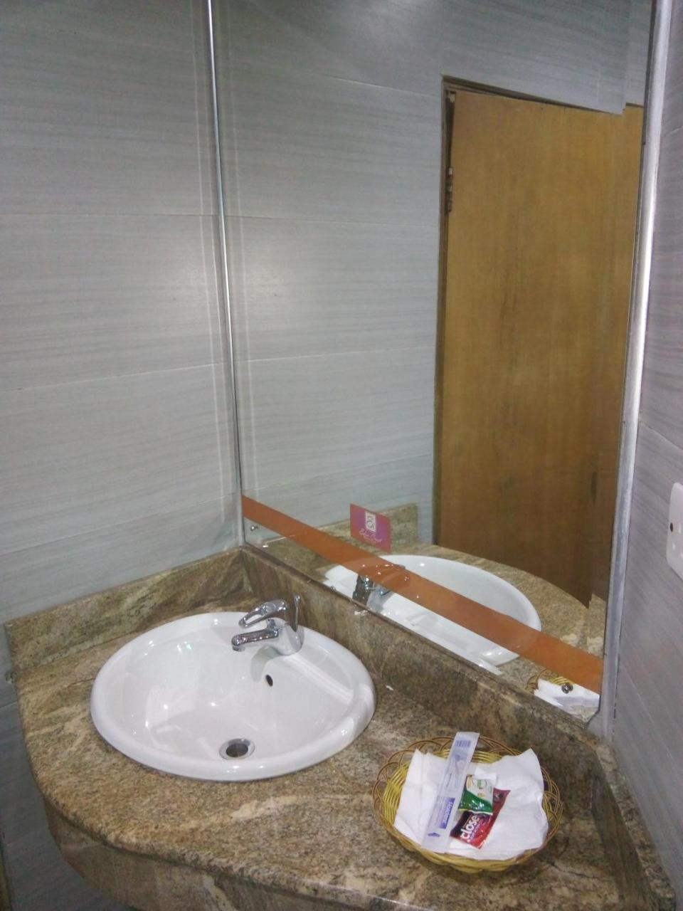 Eden Crest Hotel & Resort Enugu Exterior foto